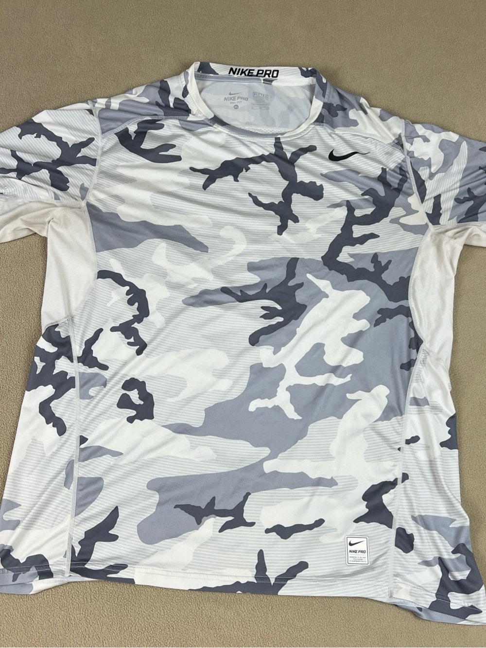 Nike Pro Fitted Dri-Fit Camo T-Shirt.  Sport Workout Running Top. Gray. Sz XL